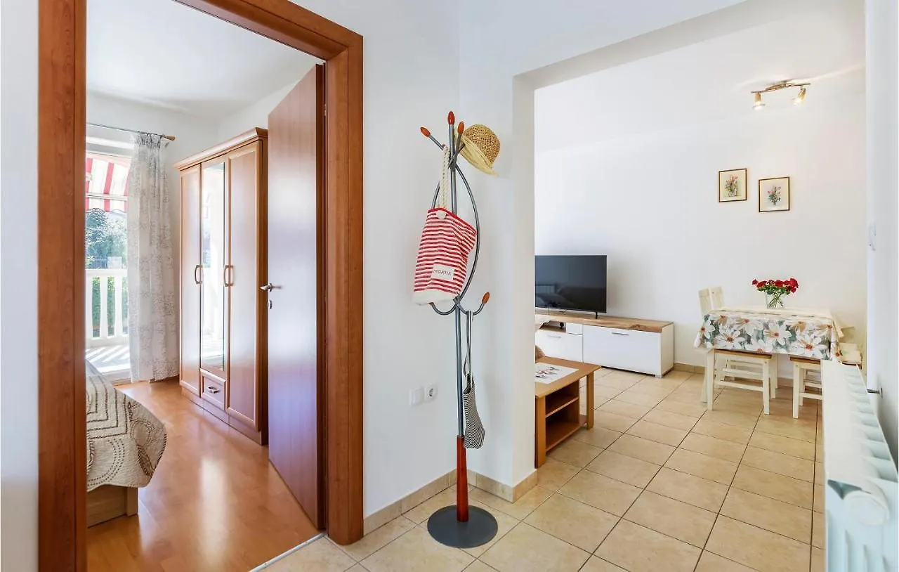 Awesome Home In Vodnjan With Kitchen 0*,  קרואטיה